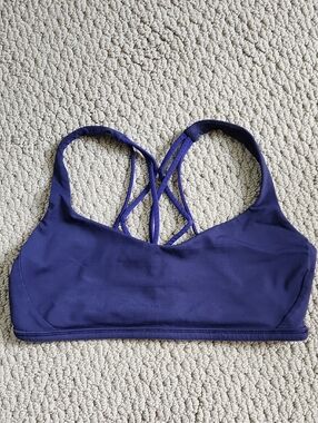 Lululemon Free To Be Zen Bra 6 Navy Blue
